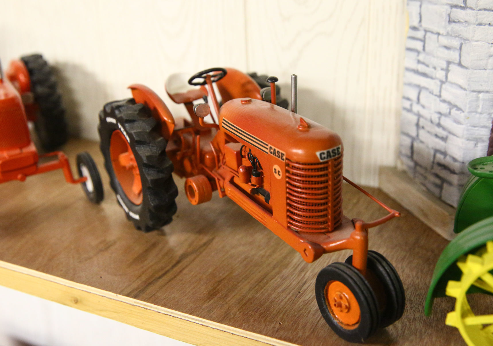 Beryl Buffington's miniatures (49).jpg